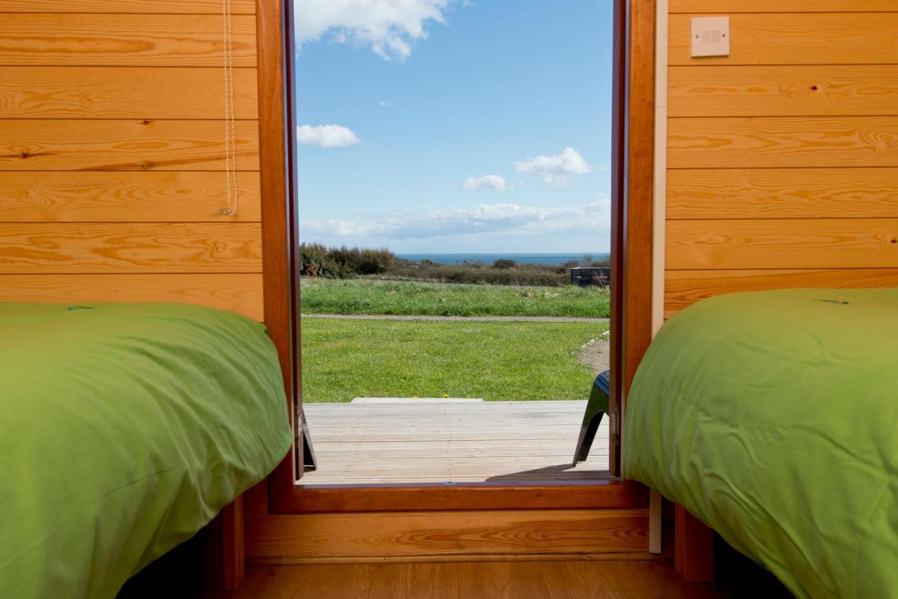 Yha Manorbier Hostel Tenby Bagian luar foto